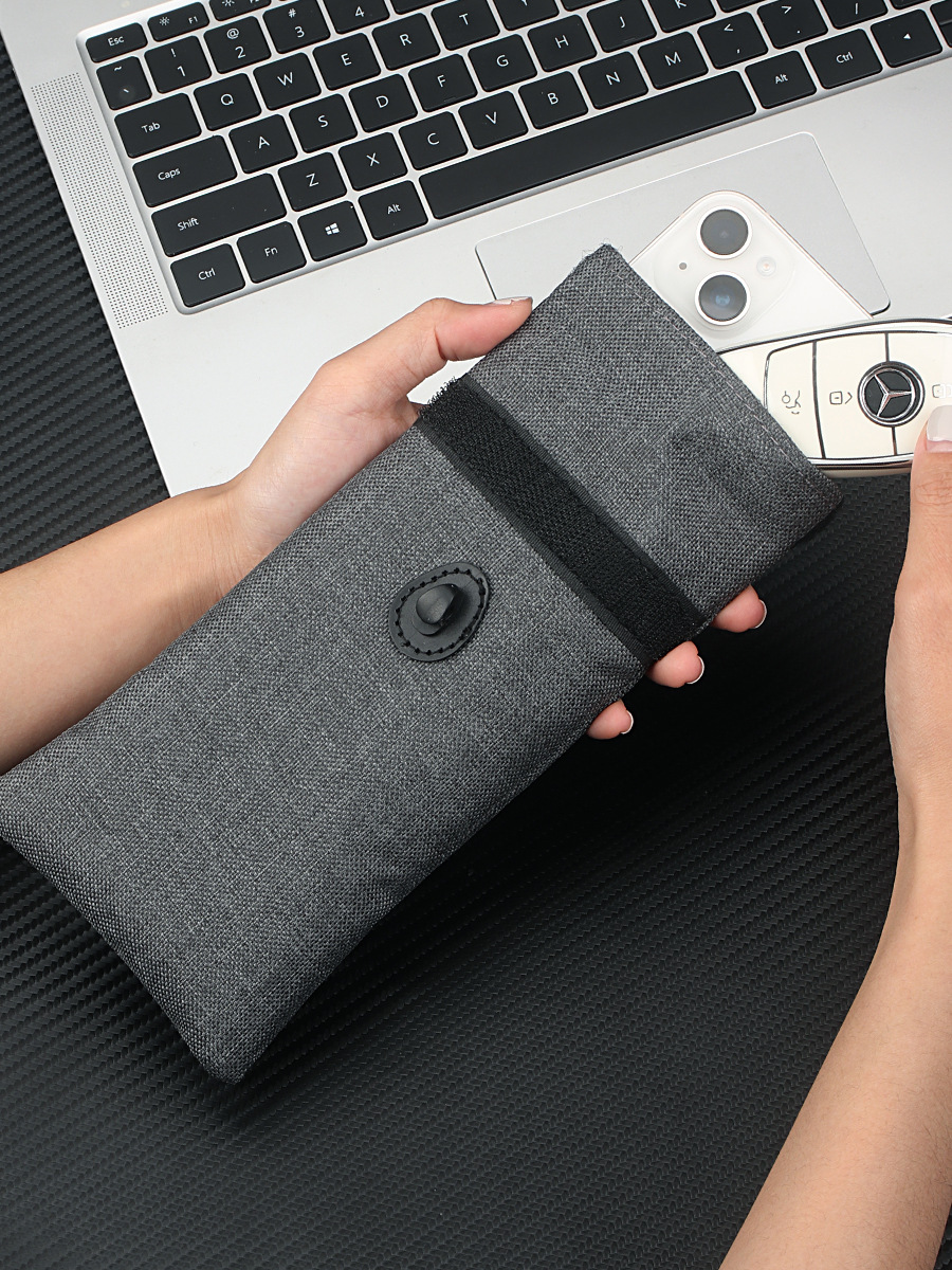FIREDOG สัญญาณการปิดกั้นกระเป๋ - Phone Cases Eco Friendly บทวิจารณ์และราคา